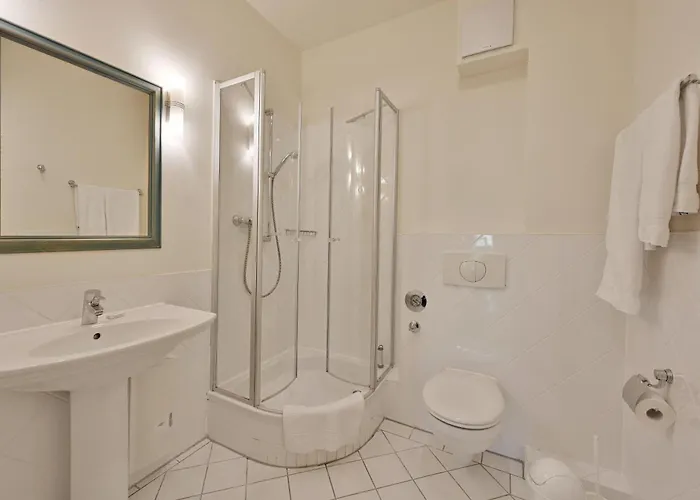 Ferienwohnung-6-mit-sauna-wlan-6-pers-sellin-auf-ruegen-villa-celia-200-m-vom-strand-entfernt Sellin (Rugen)